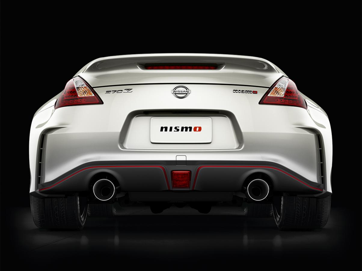 1204x903_NISMO2015RearFasciaCropped (1)