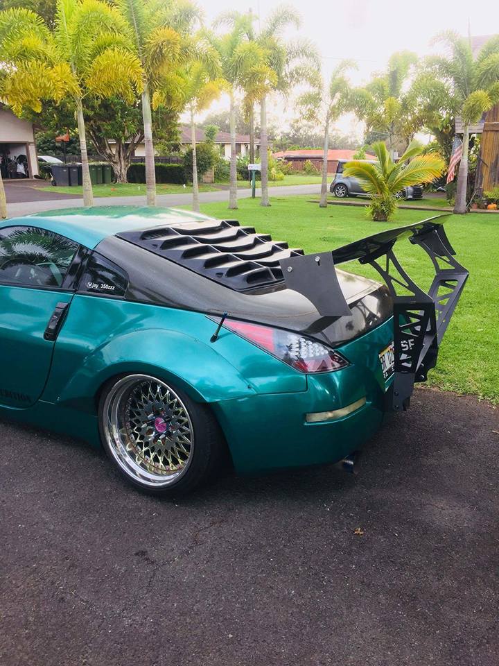 vicrez-lv-rear-window-louvers-vz101712-nissan-350z-2003-2004-2005-2006-2007-2008-2-1500x1500